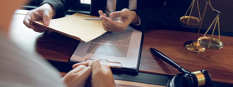 Struggling with Business Legal Compliance or Contracts?